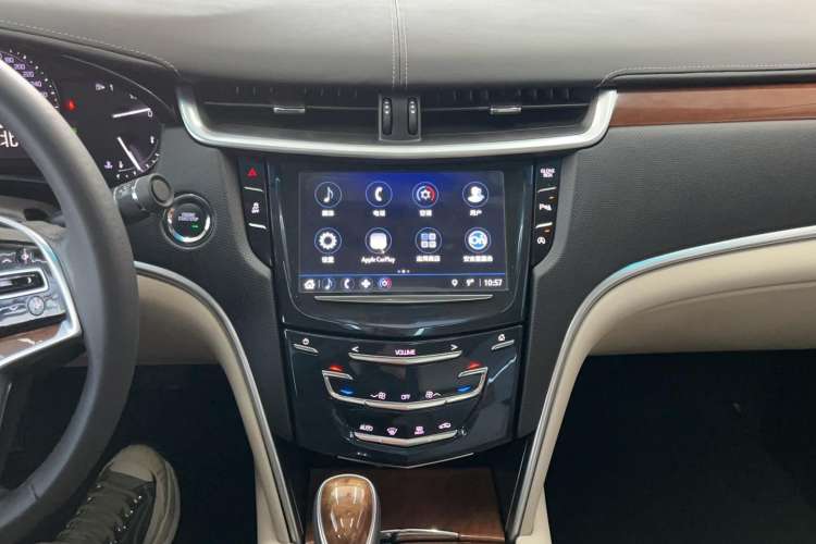 Used Cadillac XTS 2018 28T Elite Edition Interior 3