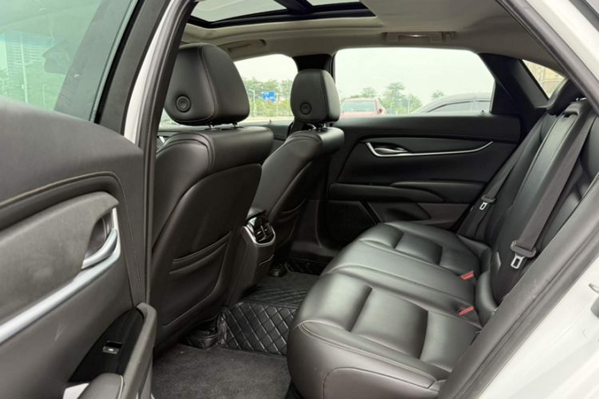 Used Cadillac XTS 2018 28T Tech Edition Interior 3