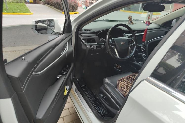 Used Cadillac XTS 2018 28T Tech Edition Interior 3