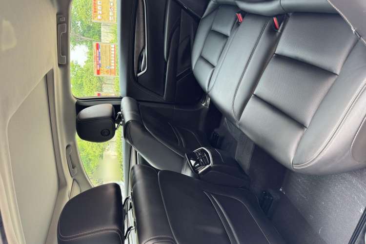 Used Cadillac XTS 2018 28T Elite Edition Interior 3