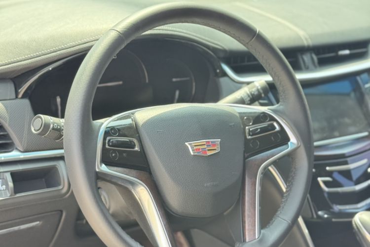 Used Cadillac XTS 2018 28T Tech Edition Interior 3