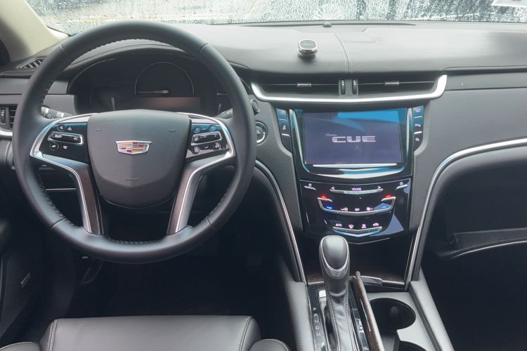 Used Cadillac XTS 2018 28T Tech Edition Interior 3