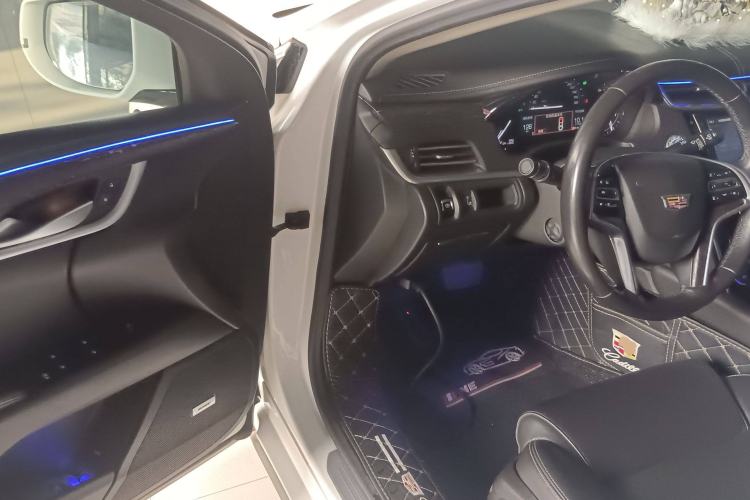 Used Cadillac XTS 2018 28T Elite Edition Interior 3