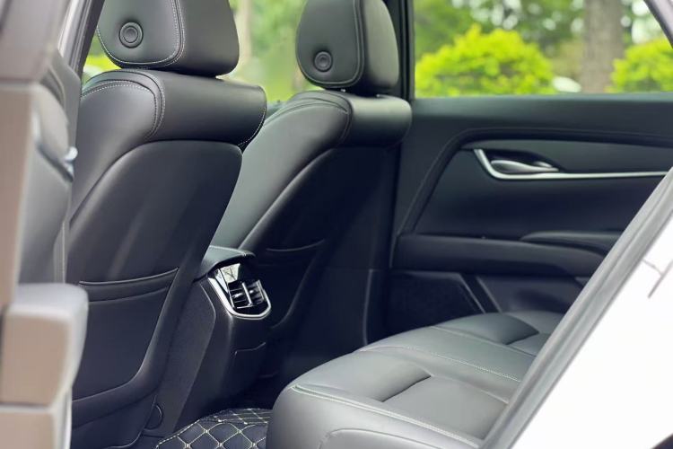 Used Cadillac XTS 2018 28T Tech Edition Interior 4