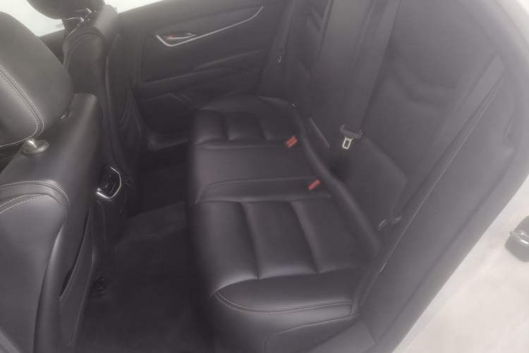 Used Cadillac XTS 2018 28T Tech Edition Interior 4