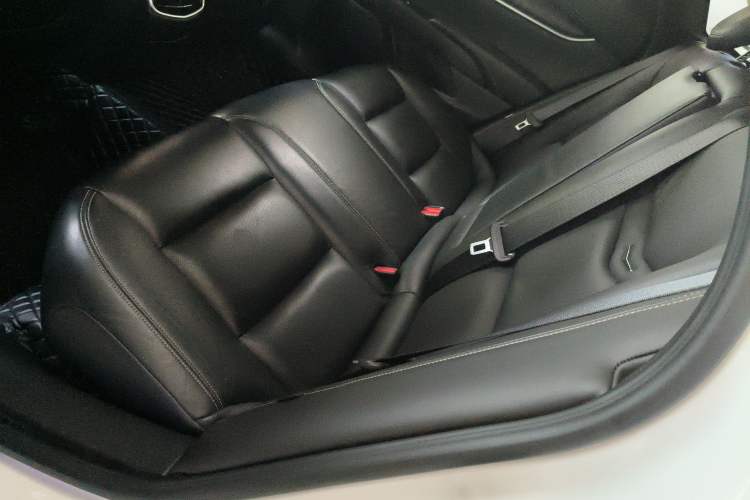 Used Cadillac XTS 2018 28T Elite Edition Interior 4