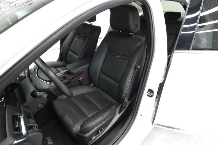 Used Cadillac XTS 2018 28T Elite Edition Interior 4