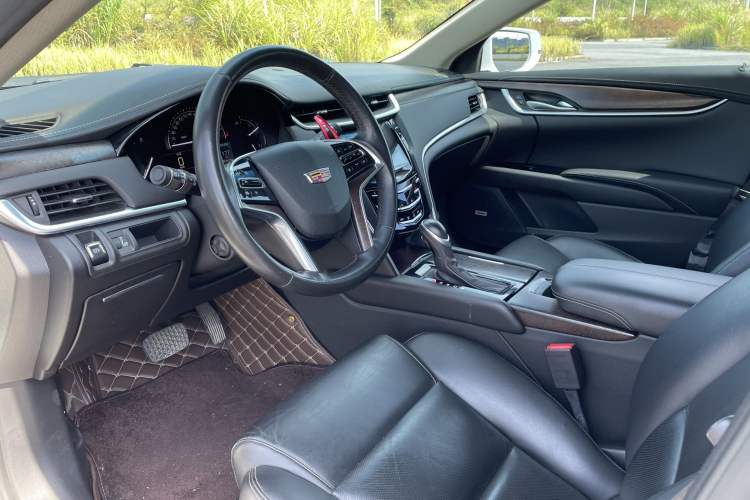 Used Cadillac XTS 2018 28T Elite Edition Interior 4