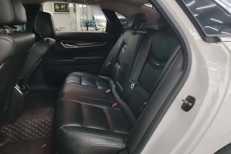 Used Cadillac XTS 2018 28T Elite Edition Interior 4