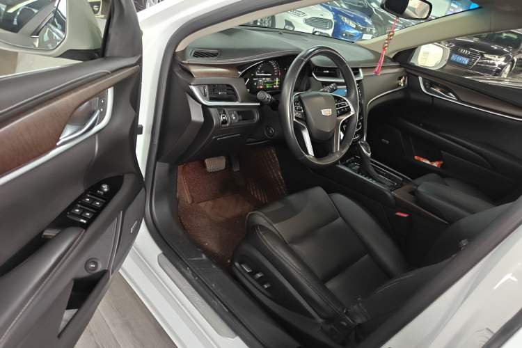 Used Cadillac XTS 2018 28T Elite Edition Interior 4