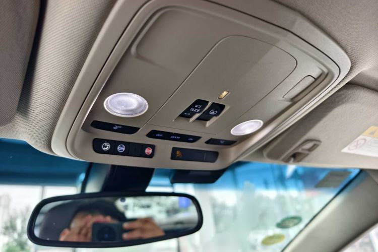Used Cadillac XTS 2018 28T Tech Edition Interior 4