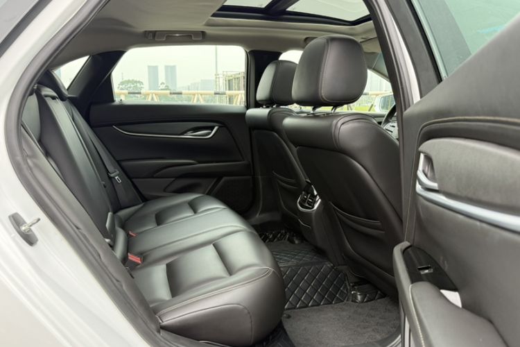 Used Cadillac XTS 2018 28T Tech Edition Interior 5