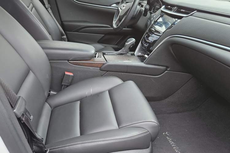 Used Cadillac XTS 2018 28T Tech Edition Interior 5