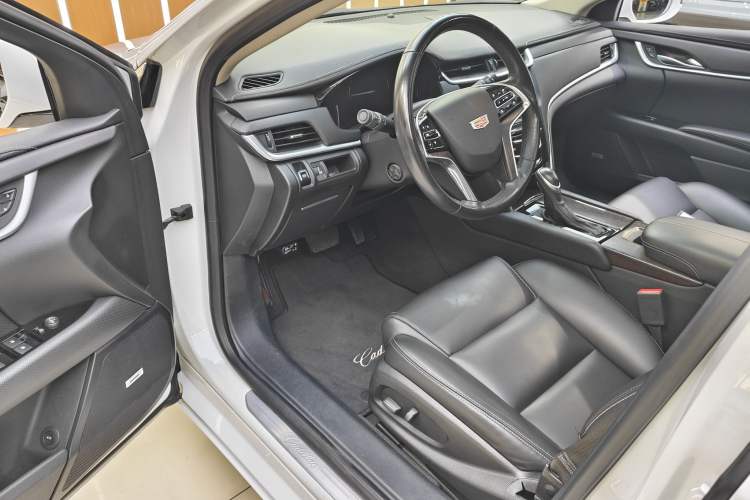 Used Cadillac XTS 2018 28T Tech Edition Interior 5