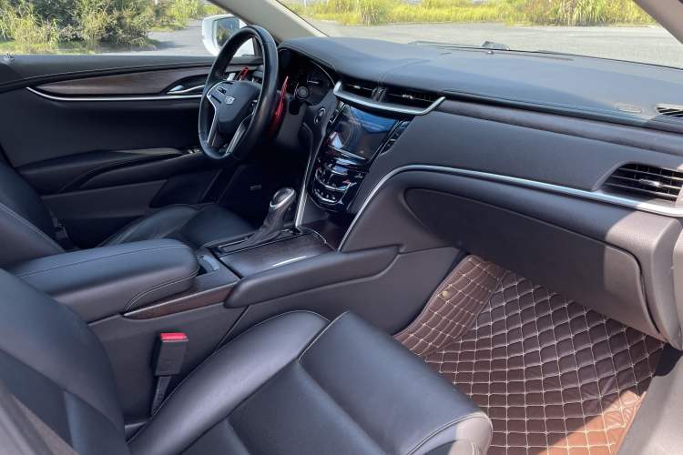 Used Cadillac XTS 2018 28T Elite Edition Interior 6