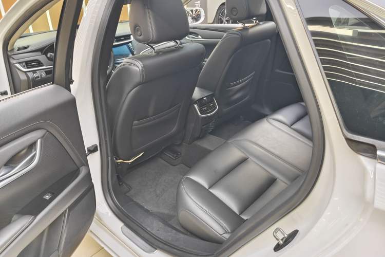 Used Cadillac XTS 2018 28T Tech Edition Interior 6