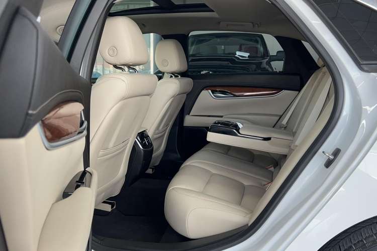 Used Cadillac XTS 2018 28T Elite Edition Interior 7
