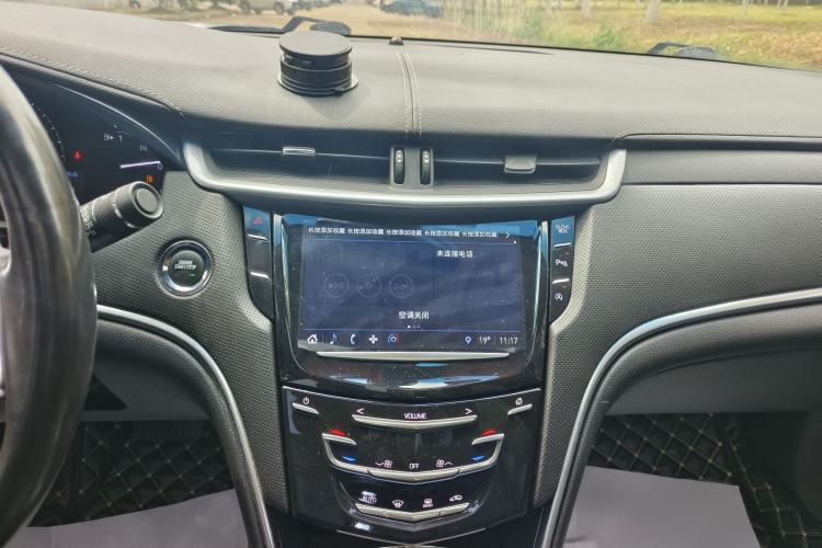 Used Cadillac XTS 2018 28T Tech Edition Interior 7