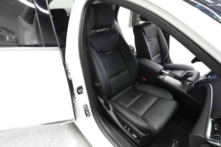 Used Cadillac XTS 2018 28T Elite Edition Interior 9