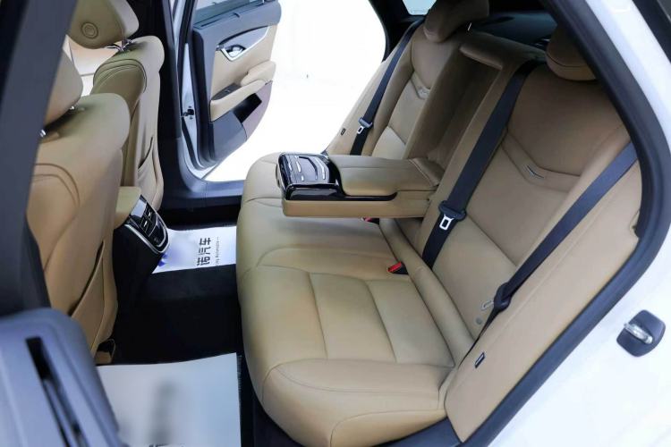 Used Cadillac XTS 2018 28T Luxury Edition Interior 9
