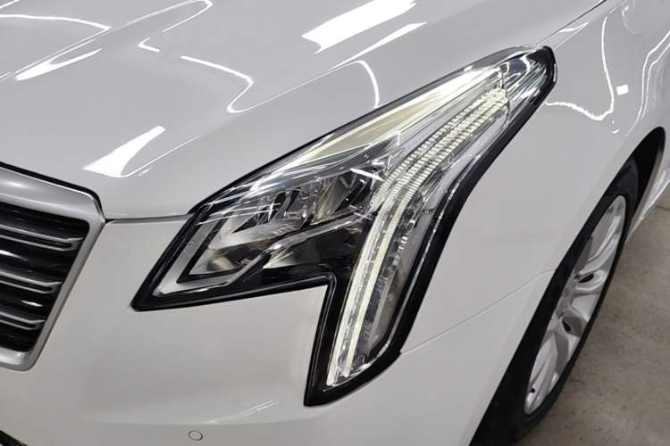 Used Cadillac XTS 2018 28T Elite Edition Left Front Headlight