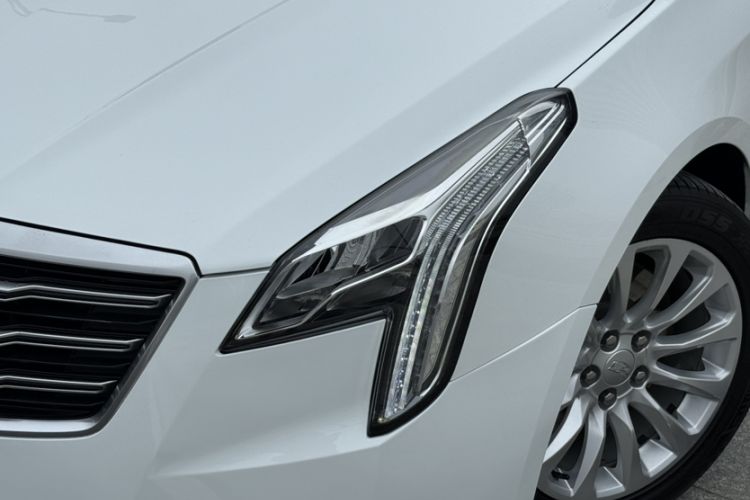 Used Cadillac XTS 2018 28T Tech Edition Left Front Headlight