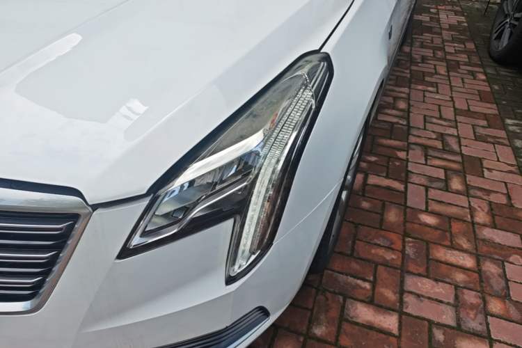 Used Cadillac XTS 2018 28T Tech Edition Left Front Headlight
