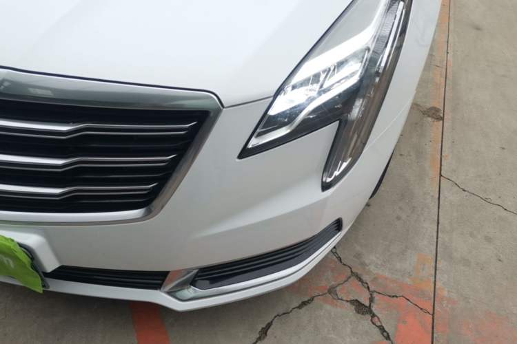Used Cadillac XTS 2018 28T Tech Edition Left Front Headlight
