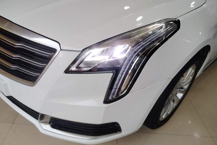 Used Cadillac XTS 2018 28T Tech Edition Left Front Headlight