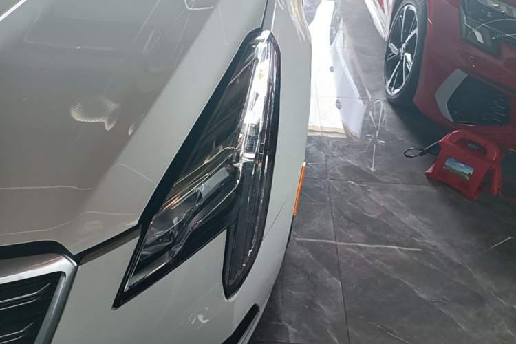 Used Cadillac XTS 2018 28T Tech Edition Left Front Headlight