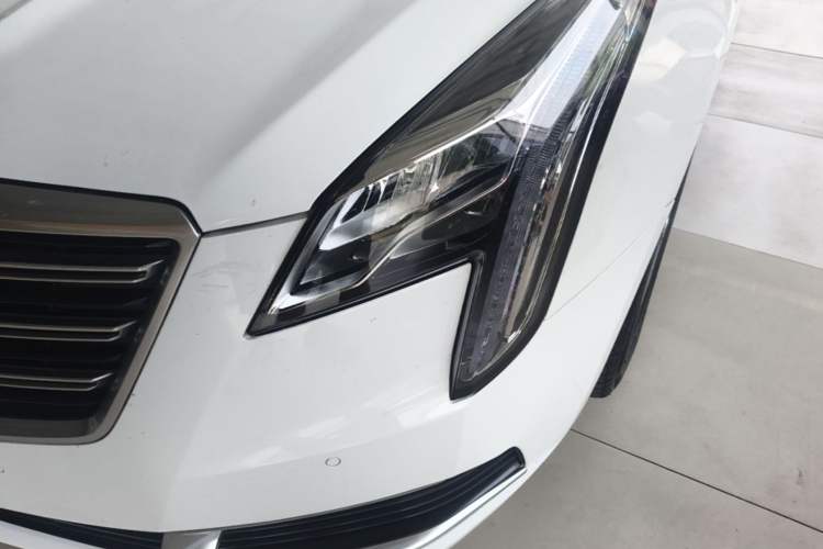 Used Cadillac XTS 2018 28T Tech Edition Left Front Headlight