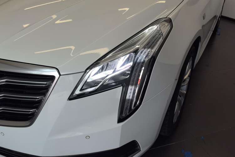Used Cadillac XTS 2018 28T Tech Edition Left Front Headlight
