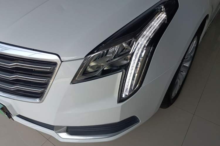 Used Cadillac XTS 2018 28T Tech Edition Left Front Headlight