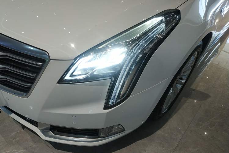 Used Cadillac XTS 2018 28T Elite Edition Left Front Headlight
