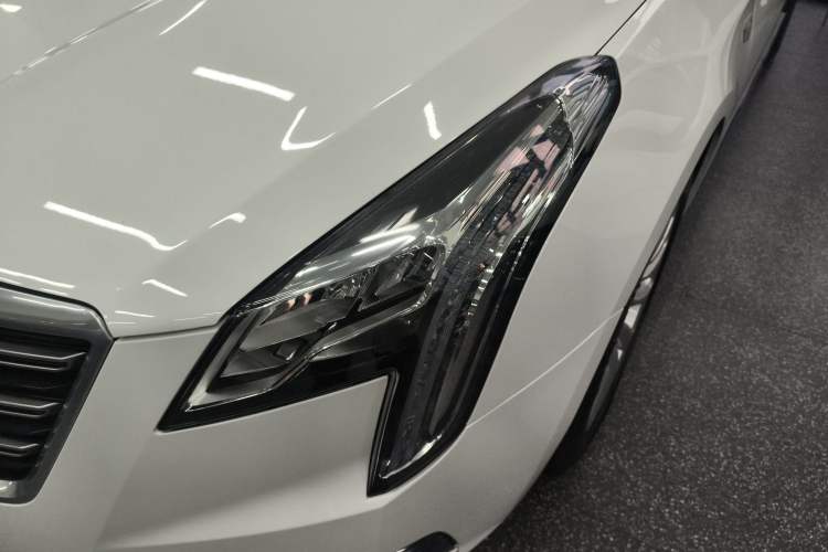 Used Cadillac XTS 2018 28T Tech Edition Left Front Headlight