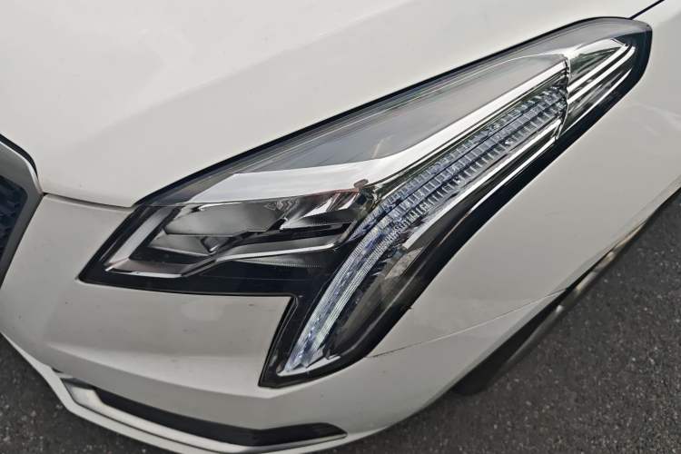Used Cadillac XTS 2018 28T Tech Edition Left Front Headlight