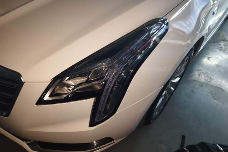 Used Cadillac XTS 2018 28T Tech Edition Left Front Headlight