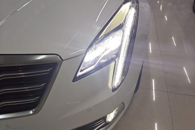 Used Cadillac XTS 2018 28T Elite Edition Left Front Headlight