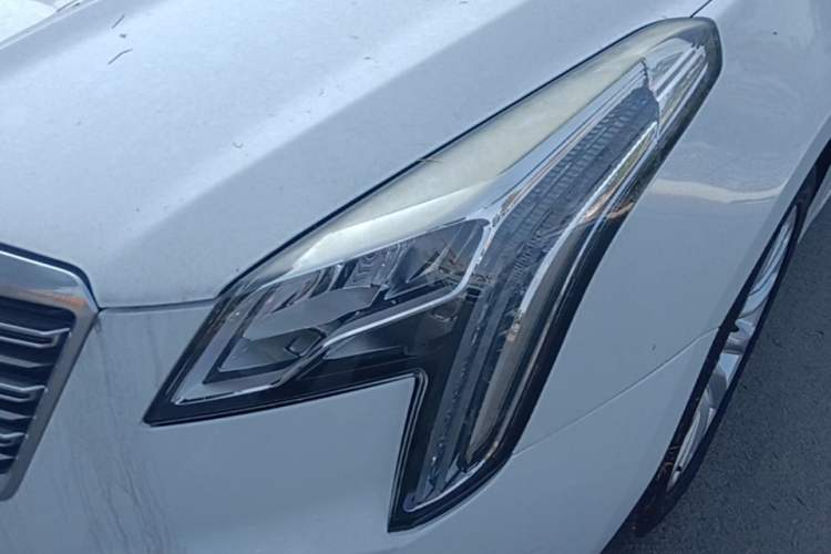 Used Cadillac XTS 2018 28T Tech Edition Left Front Headlight
