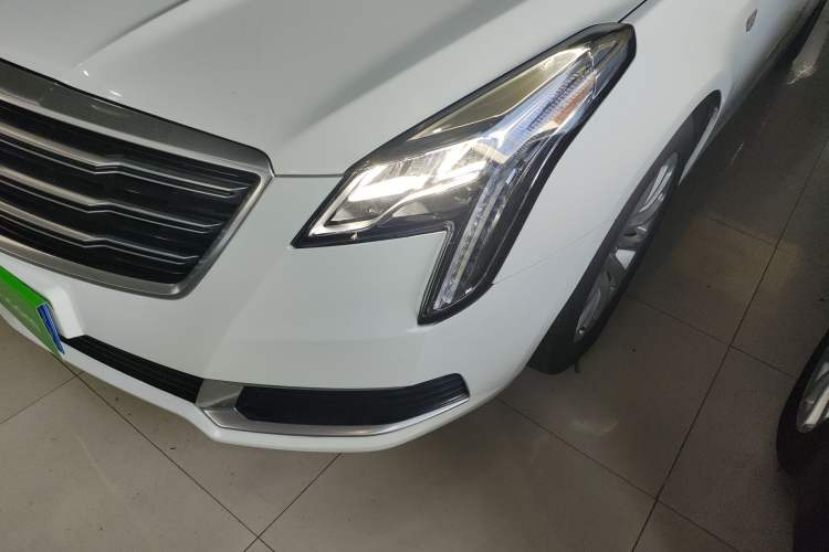 Used Cadillac XTS 2018 28T Tech Edition Left Front Headlight