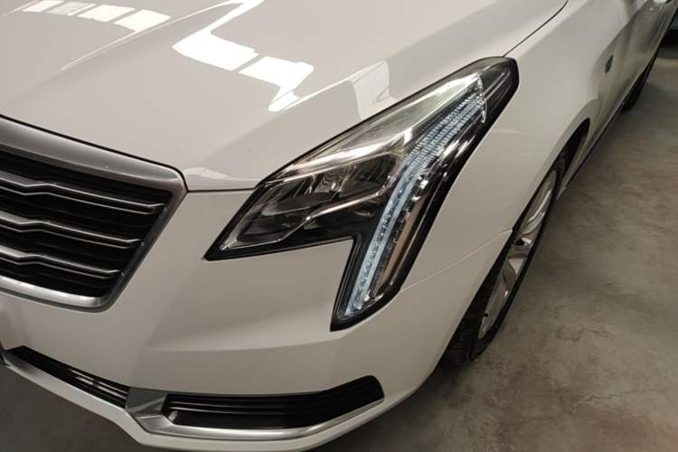 Used Cadillac XTS 2018 28T Tech Edition Left Front Headlight