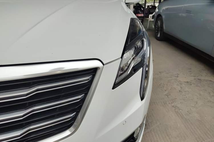 Used Cadillac XTS 2018 28T Elite Edition Left Front Headlight