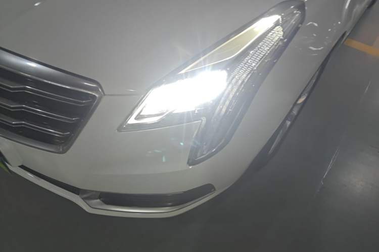 Used Cadillac XTS 2018 28T Tech Edition Left Front Headlight
