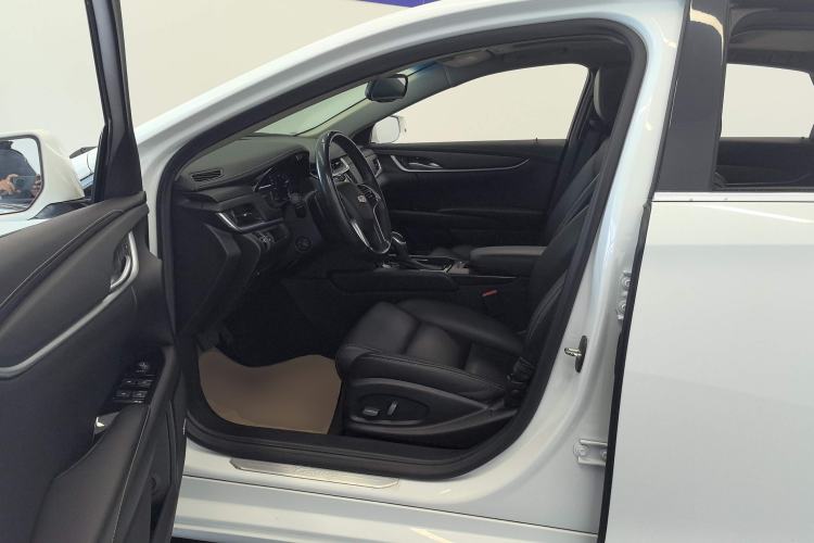 Used Cadillac XTS 2018 28T Tech Edition Left Front Seat