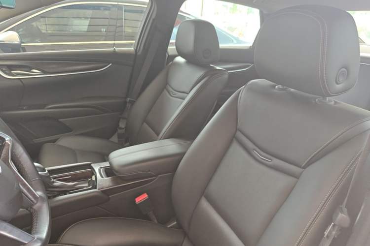 Used Cadillac XTS 2018 28T Elite Edition Left Front Seat