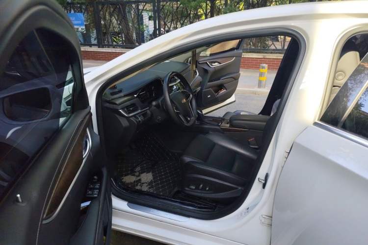 Used Cadillac XTS 2018 28T Elite Edition Left Front Seat