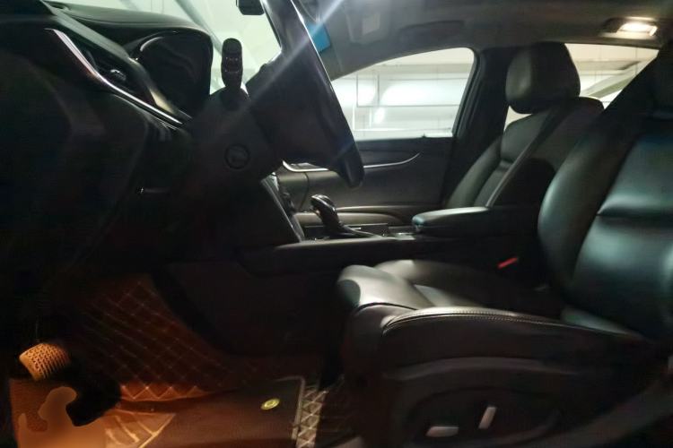 Used Cadillac XTS 2018 28T Tech Edition Left Front Seat