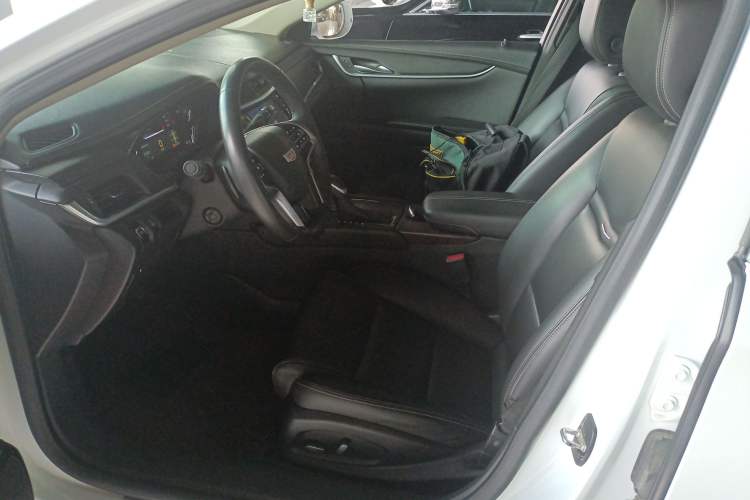 Used Cadillac XTS 2018 28T Tech Edition Left Front Seat