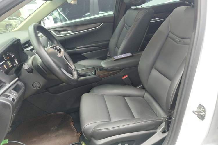Used Cadillac XTS 2018 28T Elite Edition Left Front Seat