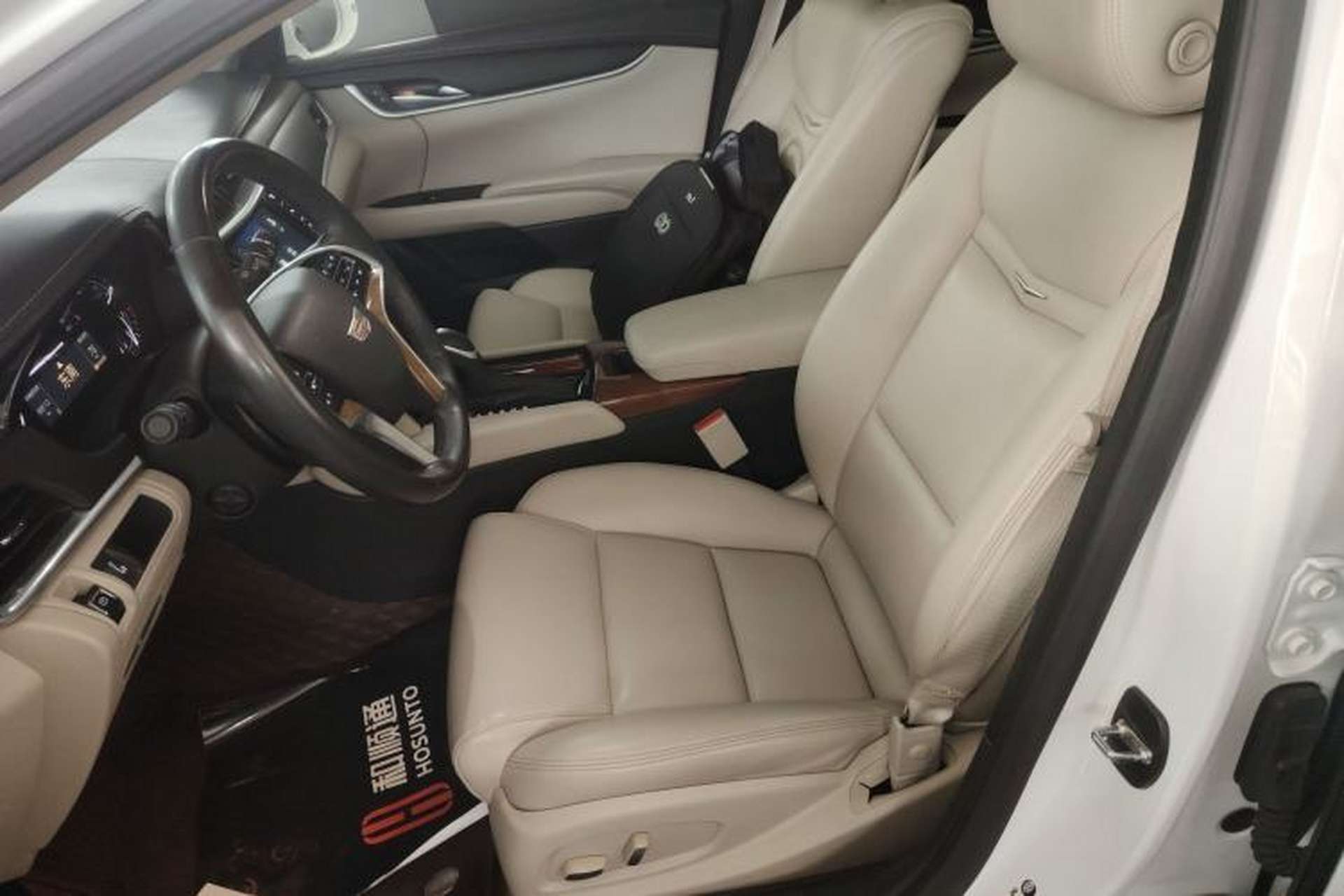 Used Cadillac XTS 2018 28T Tech Edition Left Front Seat